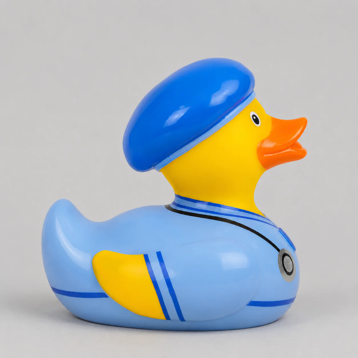 Medic Duck - Image 4
